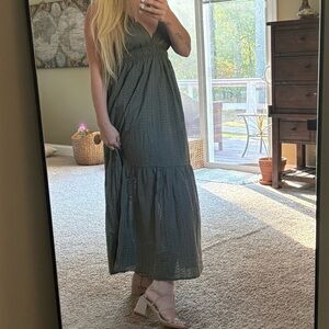Versona Olive Maxi Dress